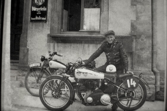 Rennfahrer Hermann Widenmeyer