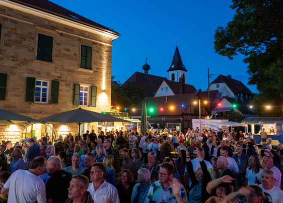 Stimmungsvoller Ausklang des Nordheim Open Air am Samstagabend.