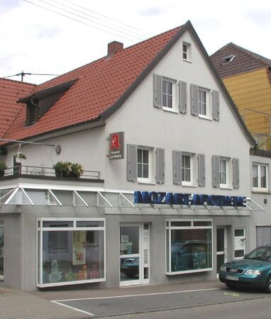 Schild und Transparent