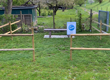 Keine Nordheimer Erfindung, sondern Auswirkung des neuen Landesnichtraucherschutzgesetzes: Rauchen und dampfen sind im Freibad nur noch in der klar abgegrenzten Raucherzone erlaubt.