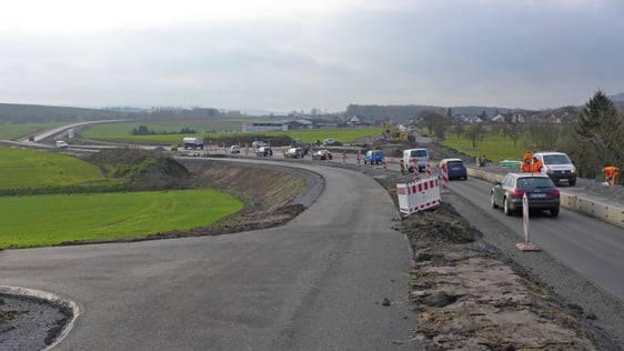 Noch biegt die Karawane ab Richtung Nordhausen, doch bald brechen neue Zeiten an.