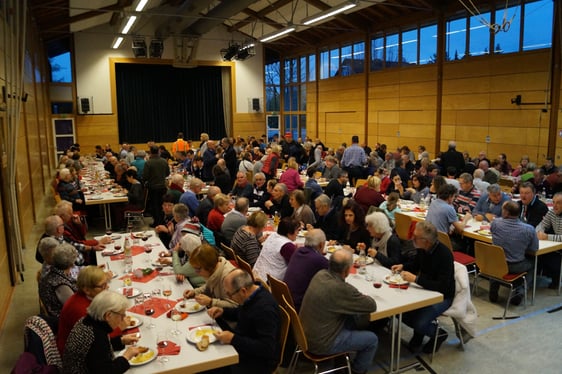 Gemütlicher Ausklang in der Willy-Weidenmann-Halle.