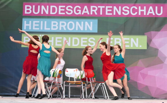 Tanz-AG des Hölderlin-Gymnasiums Lauffen auf der Buga 2019