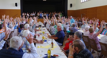 Gymnastikprogramm beim Seniorennachmittag