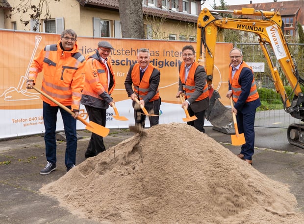 Spatenstich Glasfaserausbau